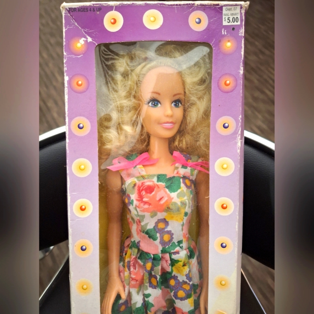 Vintage Toy Concepts "The Super Models" Doll- in box